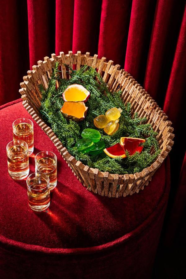 Riggs Washington Dc Hotel Luaran gambar A selection of liqueurs
